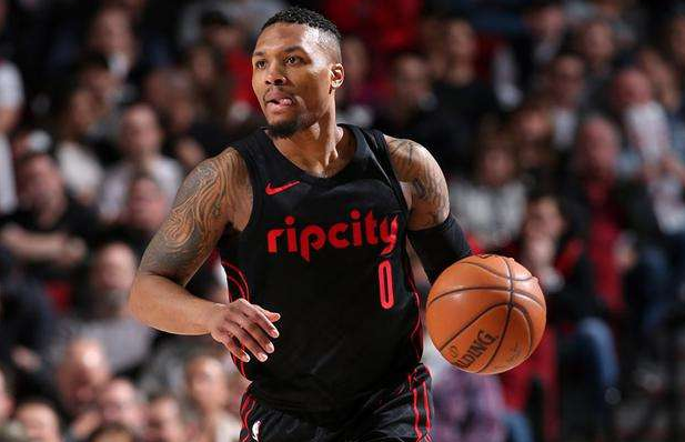 关于加时末段英超传出新动向，密尔沃基雄鹿战术微调，管理层表态——悬念犹存，控场能力受关注的信息